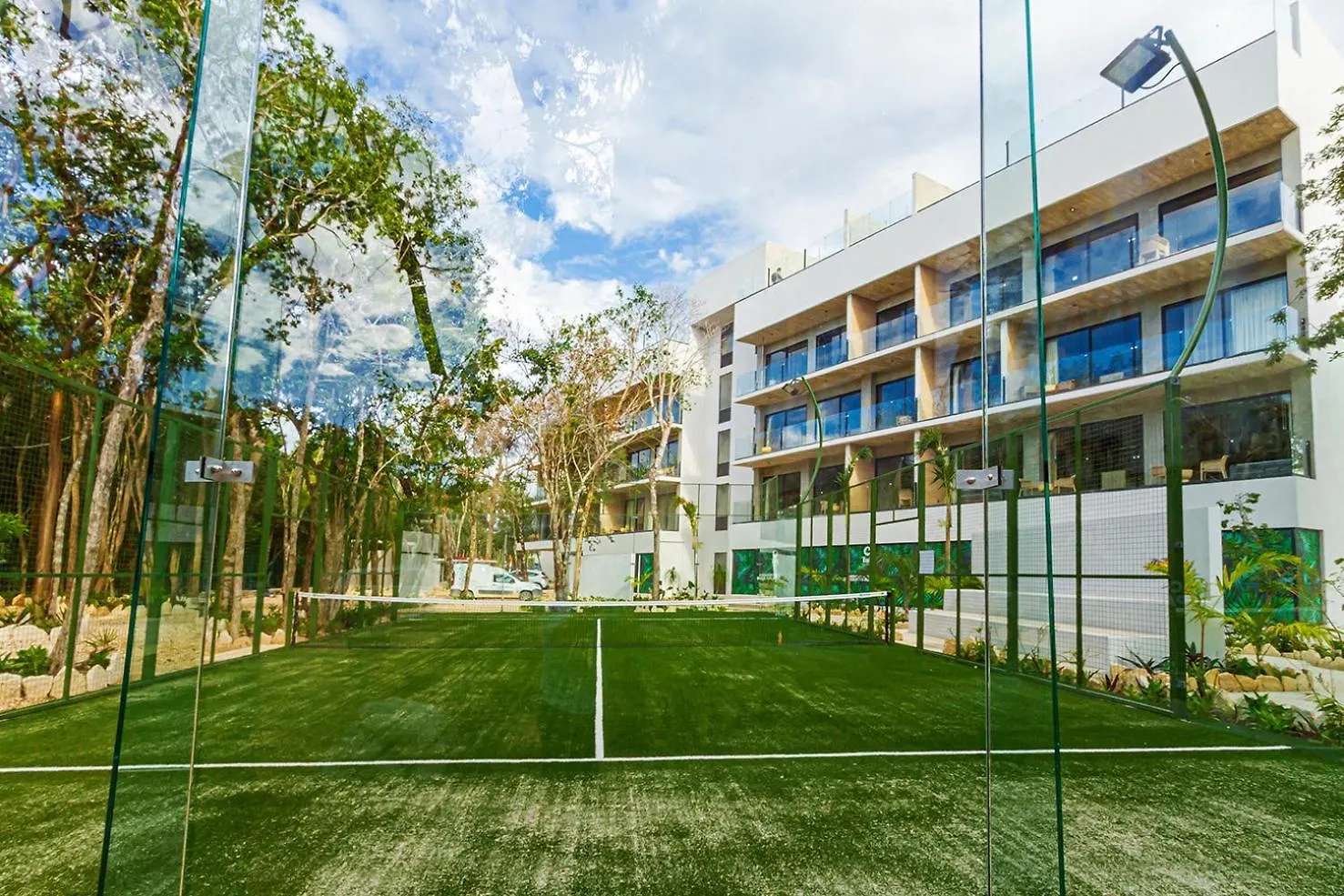 Sunny, Spacious & Amazing Amenities Tulum Apartament